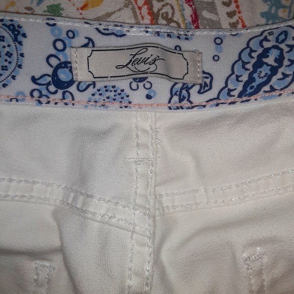 Levi's Tummy Flattening Wide Leg Crop Stretch Jean - Picture 16 of 16